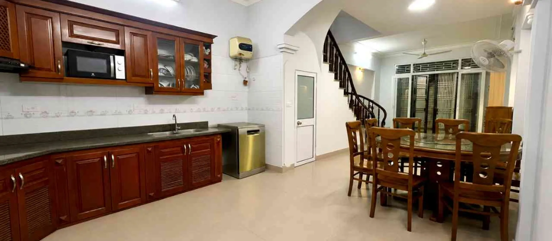 Nhà Kim Giang 57m2, 5 tầng, mt 4.6, 12 tỷ, khu vực cơ hội đầu tư hiếm có, giá tốt, thông số đẹp.... Bán nhà riêng tại Định Công, Hà Nội 01