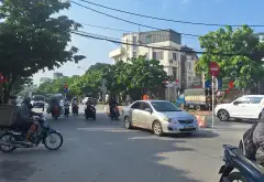 💥💥 NHỈNH 5 TY -42M - 4T -NHÀ ĐẸP THANH TRÌ-1 NHÀ RA OTO TRÁNH -OTO ĐỖ CỔNG - GIAO THÔNG THUẬN TIỆ... Bán nhà riêng tại Nam Phù, Hà Nội 01