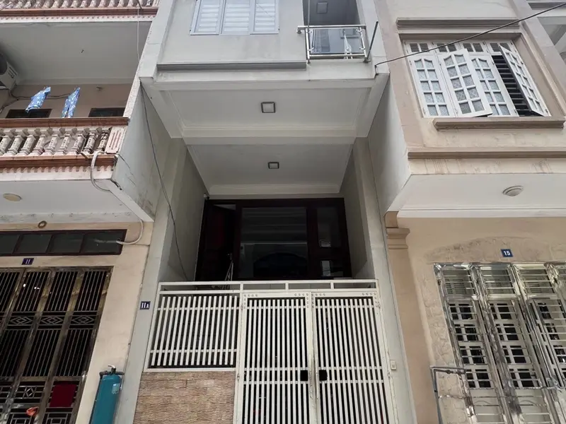 Nhà phố 5 tầng sang chảnh tại Hạ Long, sẵn sàng chờ chủ mới!... Bán nhà mặt phố tại Hạ Long, Quảng Ninh 01