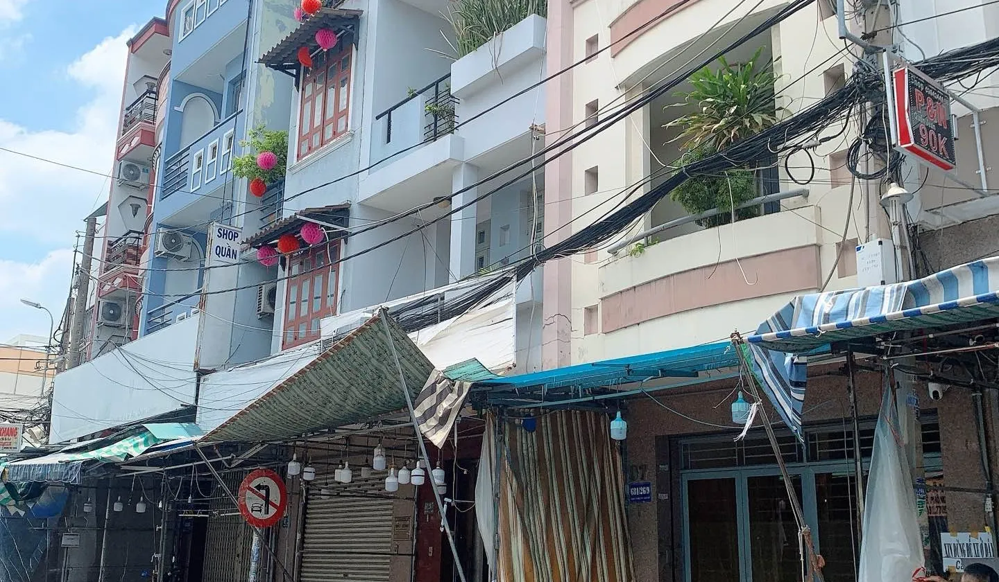Nhà phố 4 tầng hẻm xe hơi gần chợ Hạnh Thông Tây giá sốc... Bán nhà mặt phố tại Thông Tây Hội, Hồ Chí Minh 01