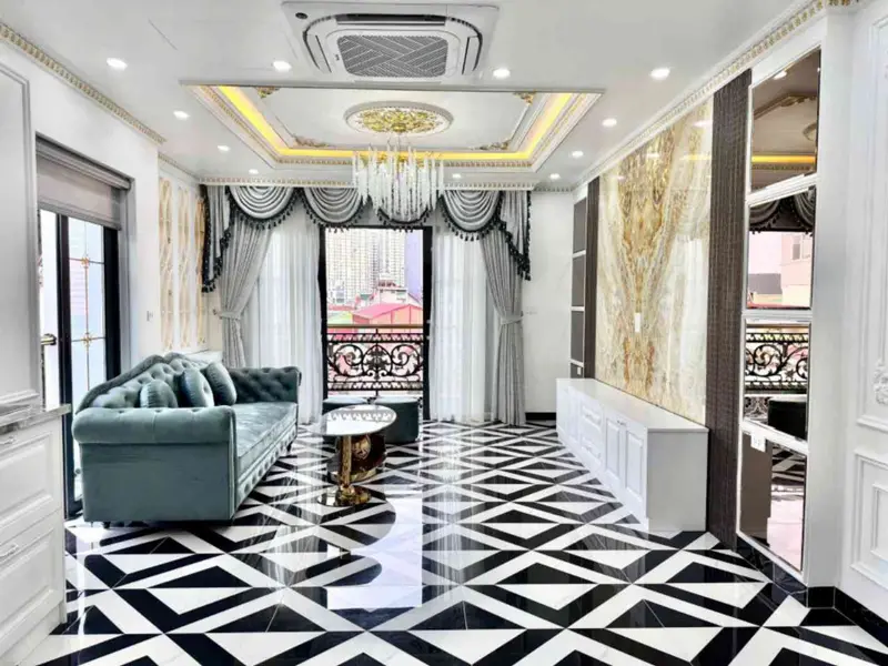 Nhà 7 tầng mặt phố Yên Lạc, lô góc, thang máy, kinh doanh tốt... Bán nhà mặt phố tại Hai Bà Trưng, Hà Nội 01