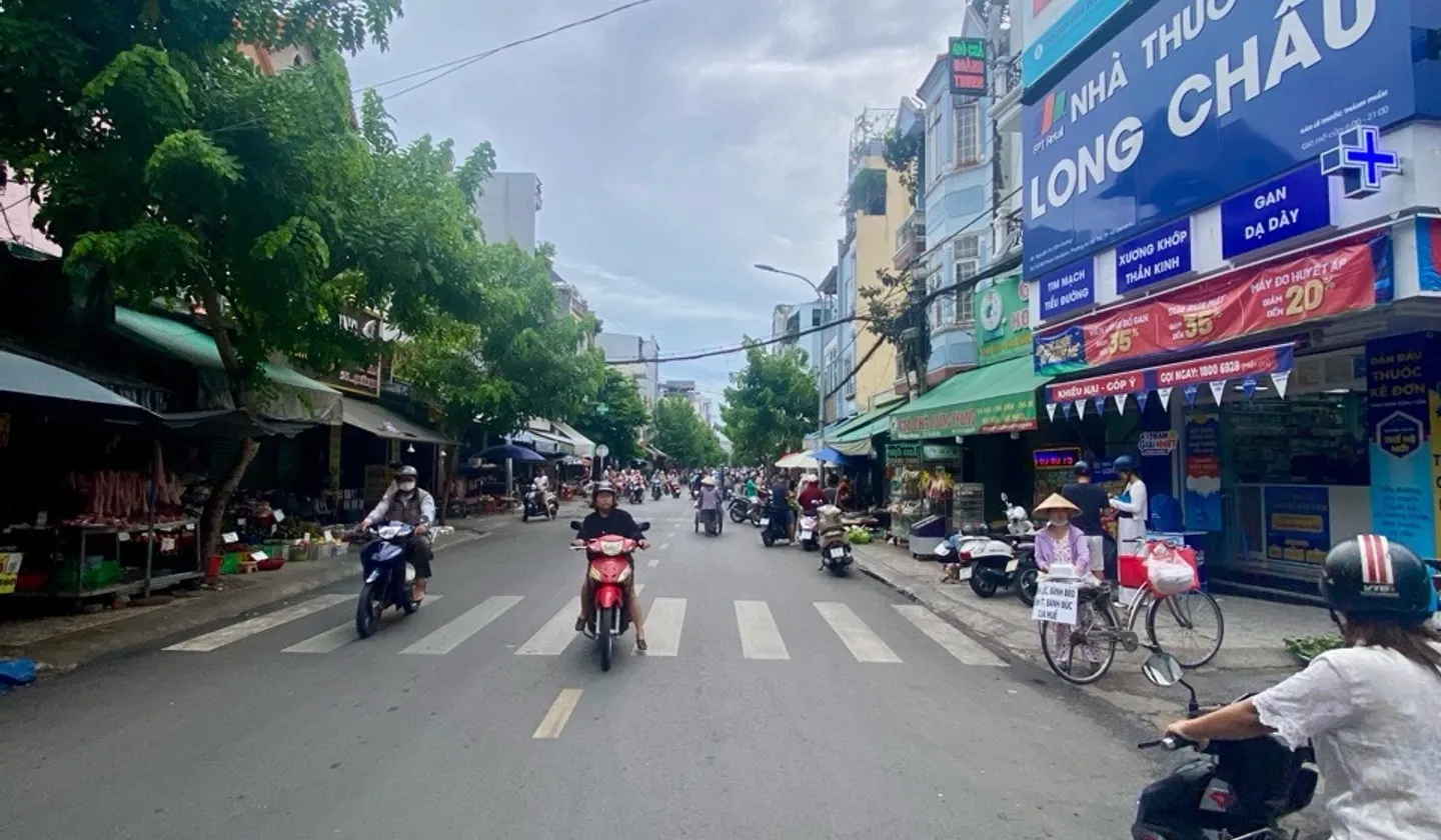 Bán nhà mặt tiền chợ Phạm Văn Bạch, gần sân bay ga T3... Bán nhà mặt phố tại An Hội Tây, Hồ Chí Minh 01