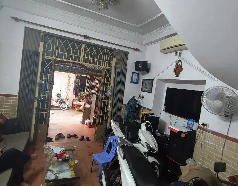 Bán nhà riêng 3 tầng 40m2 Phú Nhuận gần chợ Trần Hữu Trang giá 9,5 tỷ... Bán nhà riêng tại Phú Nhuận, Hồ Chí Minh 01