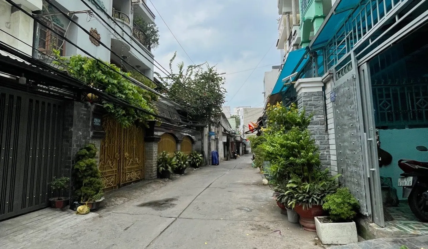 NHÀ – SHR – 2 TẦNG – NHỈNH 3 TỶ . 2 TẦNG,2PN
Huỳnh Tấn Phát, P. Tân Thuận, Quận 7 – gần Nguyễn Văn... Bán nhà riêng tại Tân Thuận, Hồ Chí Minh 01