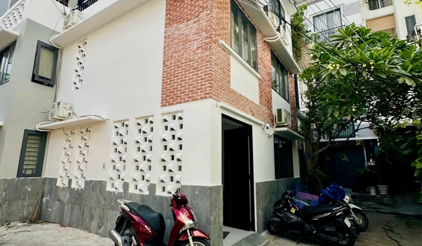 Bán nhà riêng 3 tầng tại Phường 11, Bình Thạnh, gần Đại học Văn Lang, mặt tiền 6.5m, diện tích 80m²... Bán nhà riêng tại Bình Lợi Trung, Hồ Chí Minh 01