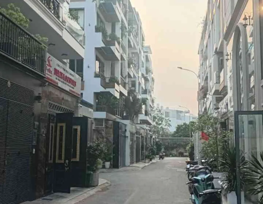 Nhà đẹp 5 tầng khu vip Nguyễn Tư Giản, Gò Vấp... Bán nhà riêng tại An Hội Tây, Hồ Chí Minh 01