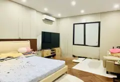 NHÀ TRUNG TÂM PHƯỜNG BỒ ĐỀ - CÁCH MẶT ĐƯỜNG HỒNG TIẾN, NGUYỄN VĂN CỪ VÀI BƯỚC CHÂN - 200M RA BỆNH V... Bán nhà riêng tại Bồ Đề, Hà Nội 09