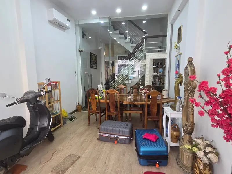 Nhà mặt tiền kinh doanh đỉnh, 4 tầng mới xinh quận Phú Nhuận... Bán nhà mặt phố tại Phú Nhuận, Hồ Chí Minh 01