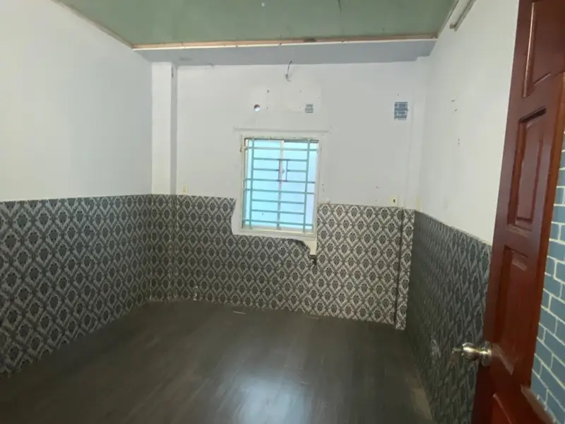 Nhà riêng 2 tầng 2 phòng ngủ tại Dương Bá Trạc, tiện di chuyển trung tâm và Quận 7... Bán nhà riêng tại Chánh Hưng, Hồ Chí Minh 01
