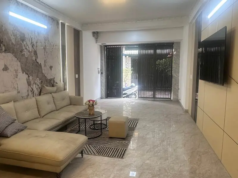 🏡 NHÀ 3 TẦNG – HẺM XE HƠI – TẶNG GẦN HẾT NỘI THẤT 💰 Giá chỉ mới 4.9 Tỷ( Giá cũ 5,5 TỶ)... Bán nhà riêng tại Tân Thới Hiệp, Hồ Chí Minh 01