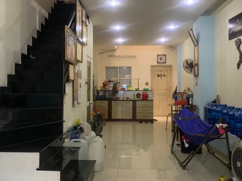 Bán nhà mặt phố 2 tầng 4PN khu Tân Thới Nhất giá 7,1 tỷ... Bán nhà mặt phố tại Đông Hưng Thuận, Hồ Chí Minh 01