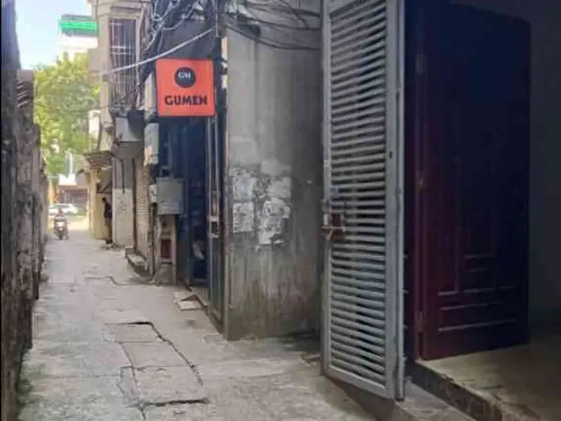 Nhà lô góc 2 mặt thoáng gần phố Cầu Giấy, kinh doanh tuyệt vời... Bán nhà riêng tại Cầu Giấy, Hà Nội 01