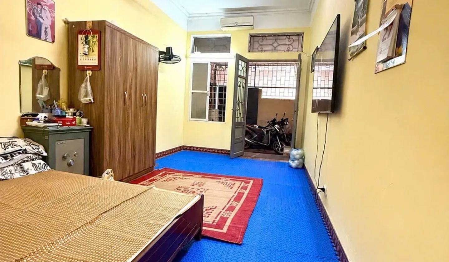 BÁN NHÀ KIM GIANG CHỈ 10.5 tỷ PHÂN LÔ QUÂN ĐỘI - OTO ĐỖ CỬA ngõ To và rộng gần Công viên SỔ ĐỎ.... Bán nhà riêng tại Định Công, Hà Nội 01