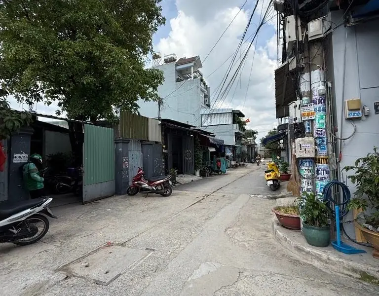 Cơ Hội Vàng Sở Hữu Nhà Biệt Thự 2 Tầng 6 Phòng Ngủ Tại Bình Tân... Bán nhà riêng tại Bình Tân, Hồ Chí Minh 01