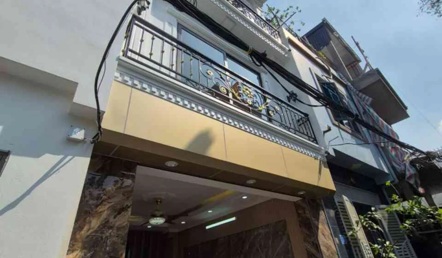 Nhà đẹp Thọ Am - Gần trường, ngập tiện ích: 42m nhà 5 tầng, ngõ thông. Dân cư thân thiện... Bán nhà riêng tại Nam Phù, Hà Nội 01