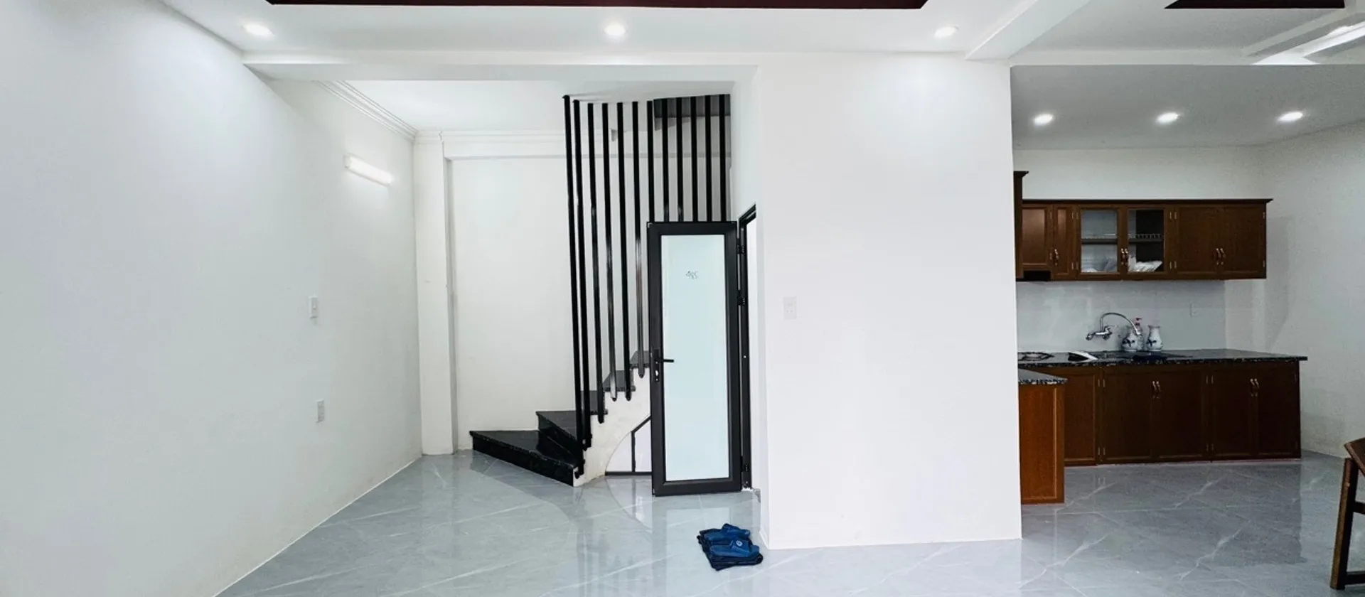 Nhà mặt ngõ ngay trung tâm Kiến An, ô tô đỗ cửa cực chất... Bán nhà riêng tại Kiến An, Hải Phòng 01