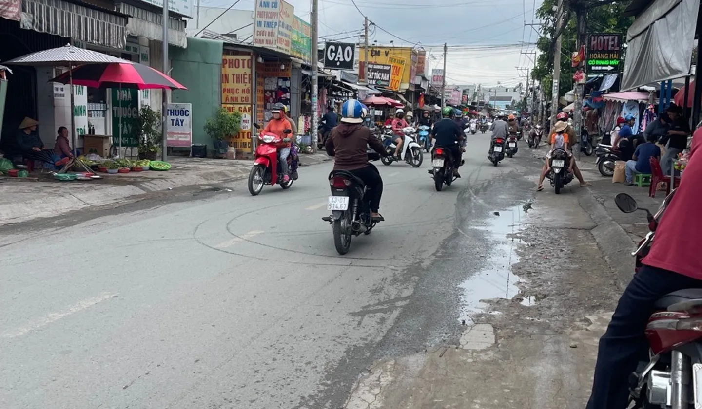 Cơ Hội Vàng: Nhà Hai Tầng Gần Chợ Chỉ 2,49 Tỷ!... Bán nhà riêng tại Bình Tân, Hồ Chí Minh 01