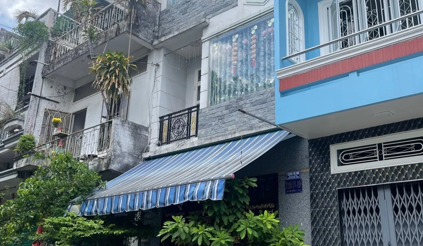 Nhà đẹp 4 tầng hẻm xe tải trung tâm Quận 11, phối hợp ký hợp đồng chủ nhà... Bán nhà riêng tại Minh Phụng, Hồ Chí Minh 01