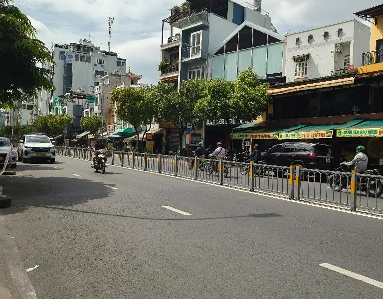 Sát MT Hoàng Diệu - 54m² - 2 Tầng - Nhỉnh 4 tỷ - SHR... Bán nhà riêng tại Khánh Hội, Hồ Chí Minh 01