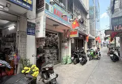 Nhà Hẻm Xe Hơi Quận 10 - Khu VIP, 5 Tầng Hiện Đại... Bán nhà riêng tại Diên Hồng, Hồ Chí Minh 02