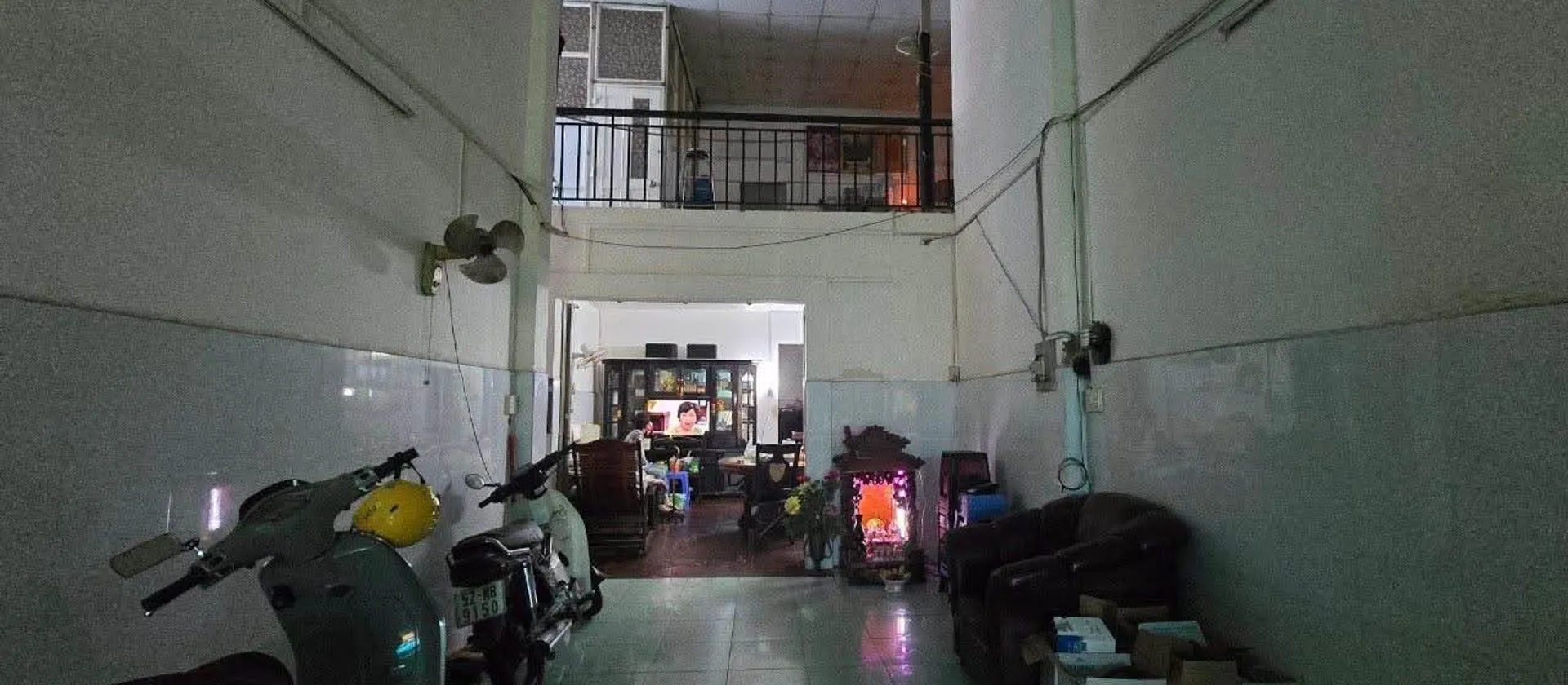 hà nở hậu 8m, mặt sau nhà dự phóng đường 12m ra mặt tiền, gần sân bay.... Bán nhà riêng tại Hạnh Thông, Hồ Chí Minh 01