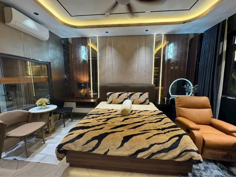 Nhà Phố Kinh Doanh Đỉnh, Thang Máy, Nội Thất Cao Cấp... Bán nhà mặt phố tại Thông Tây Hội, Hồ Chí Minh 01
