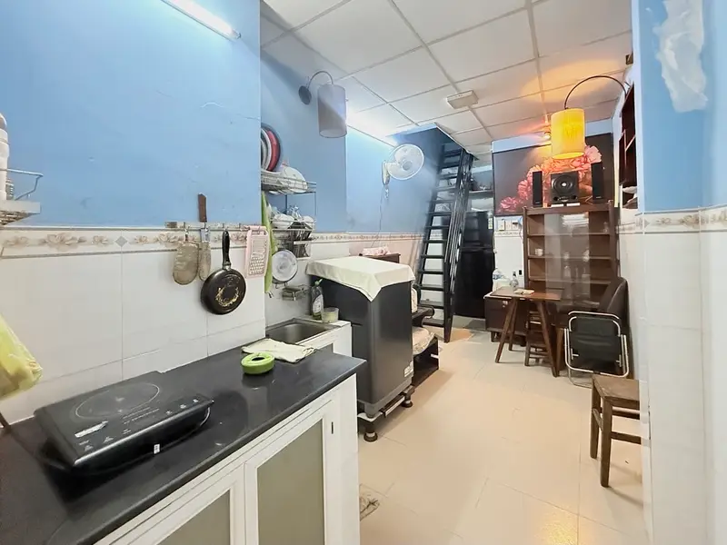 Mặt tiền Đoàn Văn Bơ - 2 Tầng - Nhỉnh 2 tỷ - Sổ đẹp - Nở hậu... Bán nhà mặt phố tại Xóm Chiếu, Hồ Chí Minh 01
