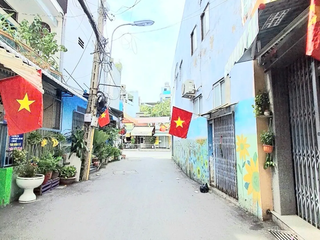 Bà Hom _ mới _ Sát chợ Phú Lâm _ 2 tầng đúc btct _ 3pn _ hoàn công... Bán nhà riêng tại Phú Lâm, Hồ Chí Minh 01