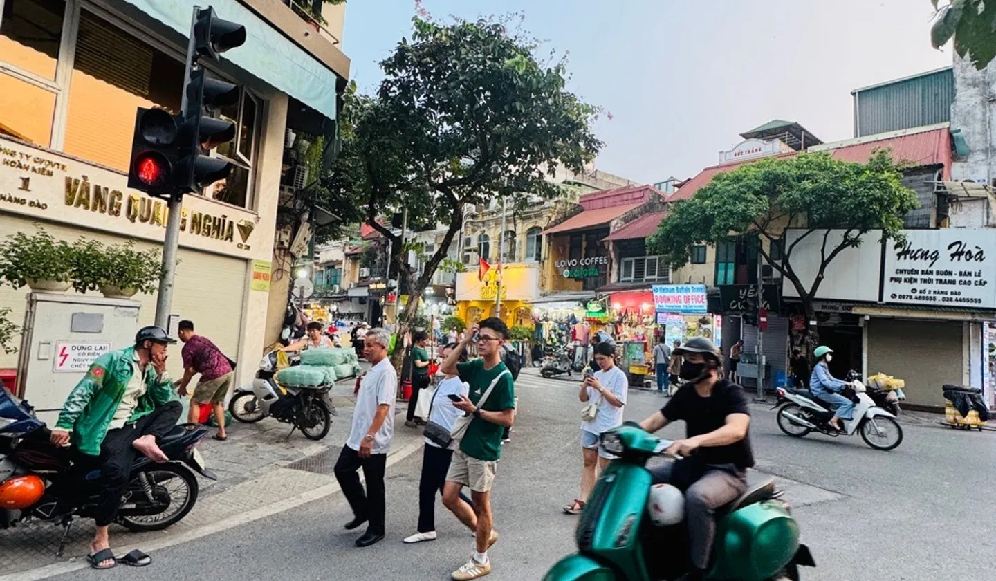 Nhà mặt phố Hàng Bạc, lạc giữa trung tâm phố cổ đắc địa Hà Nội... Bán nhà mặt phố tại Hoàn Kiếm, Hà Nội 01