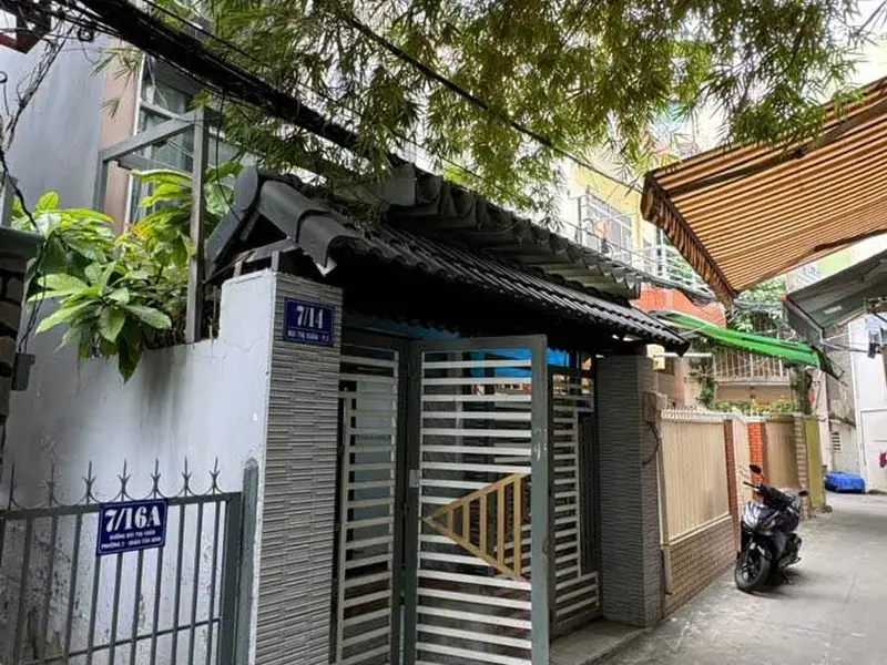 Nhà 4 tầng sang chảnh gần sân bay Tân Bình, đầy đủ tiện nghi... Bán nhà riêng tại Tân Sơn Hòa, Hồ Chí Minh 01