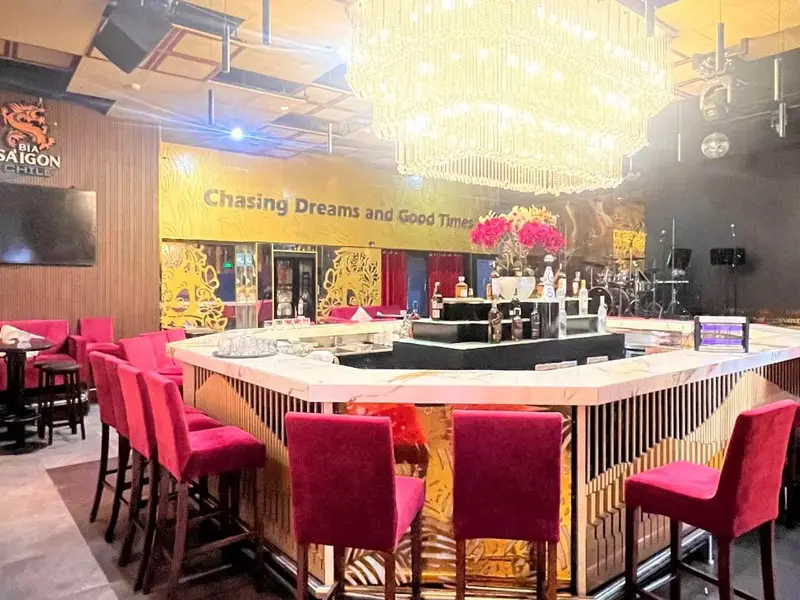 Nhà mặt phố góc 2 mặt tiền rộng tại trung tâm Quận 1... Bán nhà mặt phố tại Cầu Ông Lãnh, Hồ Chí Minh 01