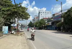 Mô Tả:

Diện Tích trên sổ 86.9m full thổ cư
Mặt Tiền 5.5m và Mặt Hậu 6.4m
Đất lô góc, đường... Bán đất tại Sóc Sơn, Hà Nội 05