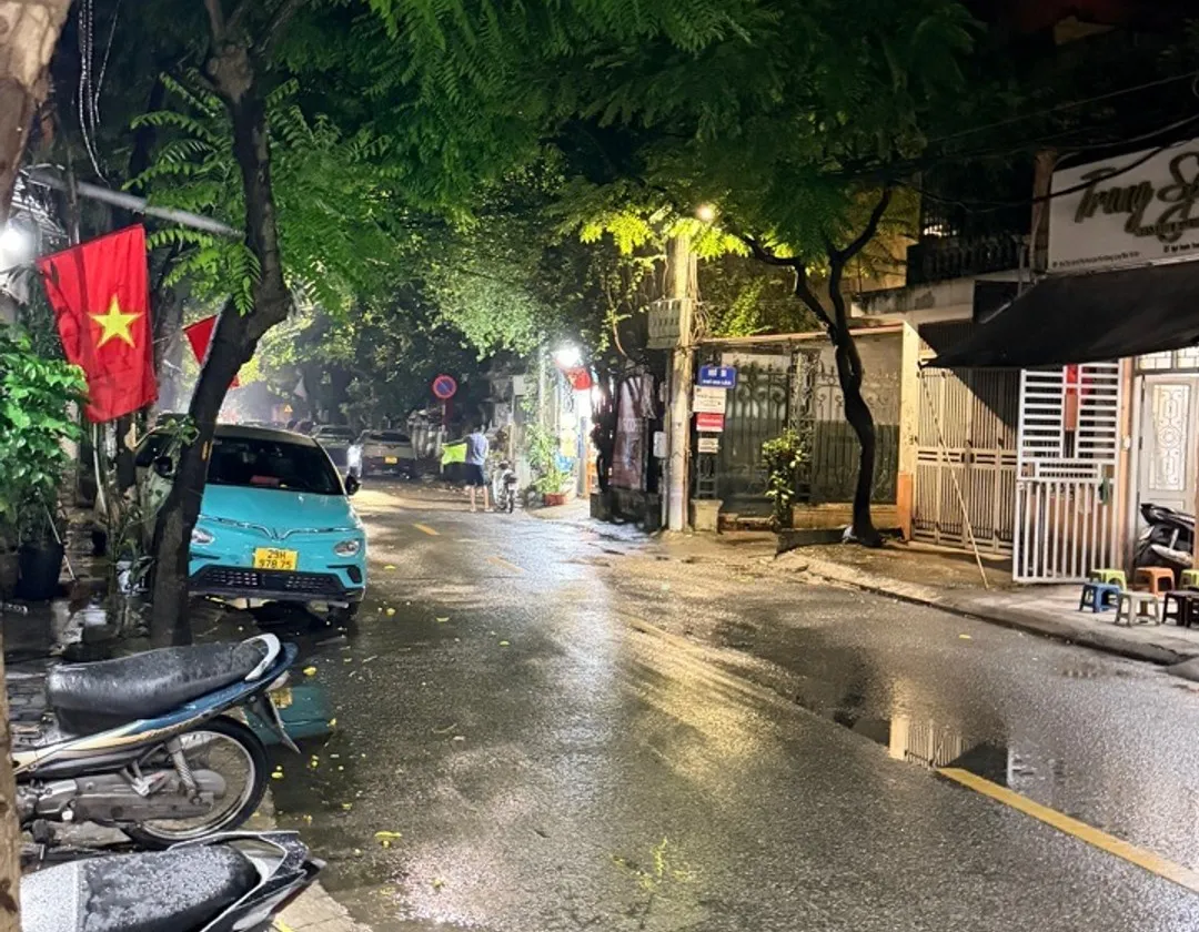 Bán nhà mặt phố Hoa Lâm tại trung tâm phường Việt Hưng với vị trí đắc địa... Bán nhà mặt phố tại Việt Hưng, Hà Nội 01