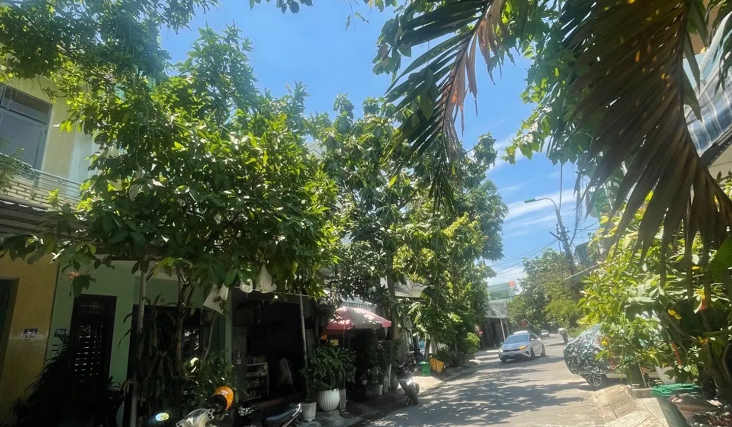 Nhà mặt phố 2 tầng 72m2 phường Hòa Khánh, Đà Nẵng giá 5.7 tỷ... Bán nhà mặt phố tại Hòa Khánh, Đà Nẵng 01