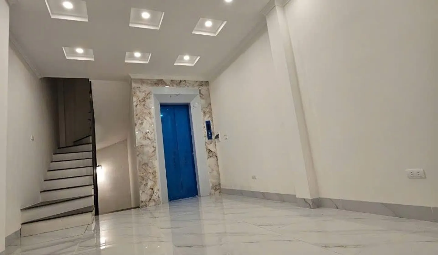 Cơ hội vàng sở hữu nhà mặt phố lô góc, thang máy, cho thuê thu nhập ổn định tại Long Biên... Bán nhà mặt phố tại Việt Hưng, Hà Nội 01