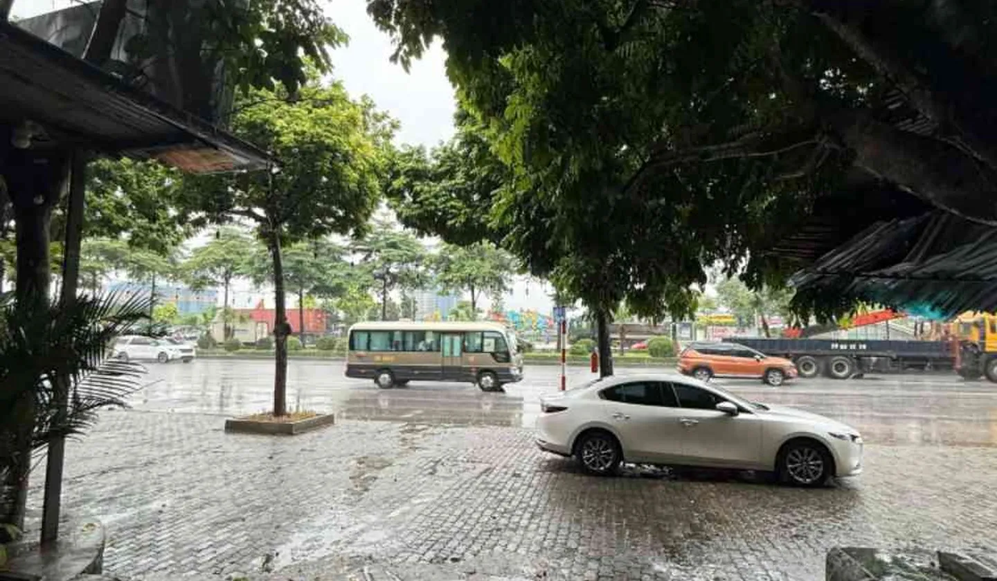 Nhà đẹp, thang máy, 5 tầng tiện nghi ngay Lý Sơn... Bán nhà riêng tại Bồ Đề, Hà Nội 01