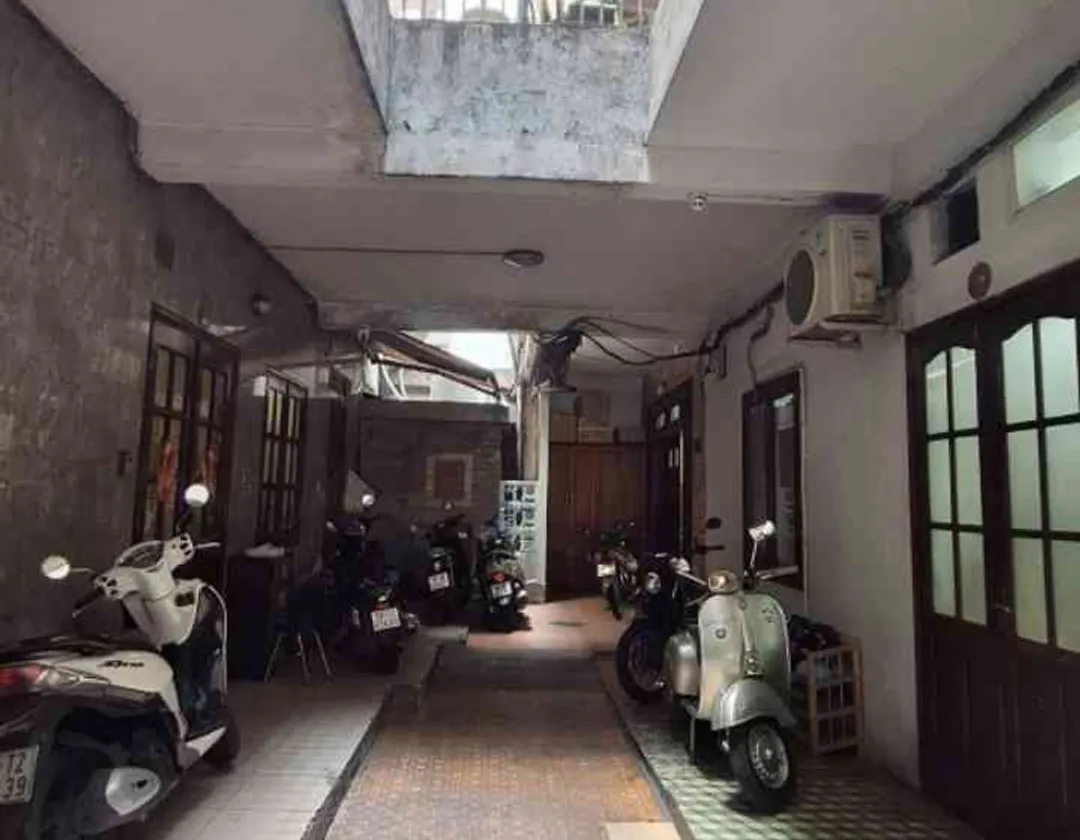Công trình tiện xây mới CHDV, không gian rộng tại trung tâm Quận 1.... Bán chung cư mini tại Tân Định, Hồ Chí Minh 01
