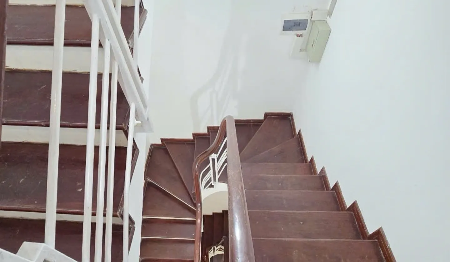 Bán nhà riêng 5 tầng 8 phòng mặt ngõ ô tô tránh tại Nam Từ Liêm, diện tích 56m2, sổ đỏ chính chủ... Bán nhà riêng tại Từ Liêm, Hà Nội 01