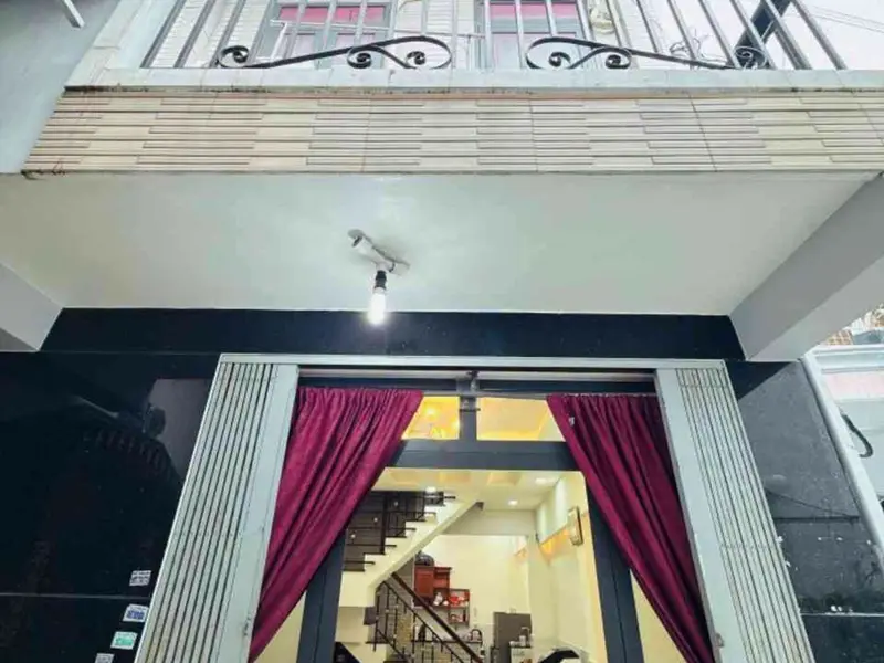 Bán nhà Dương Bá Trạc P.2 Q.8. Diện tích 32,4m2. Kết cấu 2 tầng 2PN 2WC. Hoàn công đủ.... Bán nhà riêng tại Chánh Hưng, Hồ Chí Minh 01