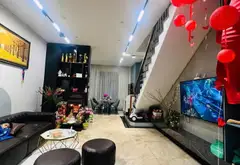 👀 7,x TỶ… NHƯNG THỨ ĐÁNG CHÚ Ý NHẤT LẠI KHÔNG NẰM Ở PHẦN NỘI THẤT!... Bán nhà mặt phố tại Cẩm Lệ, Đà Nẵng 01