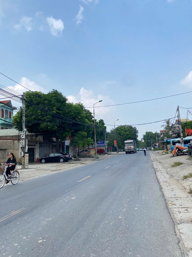 CẦN BÁN NHANH LÔ ĐẤT ĐẸP TẠI NGUYÊN KHÊ ĐÔNG ANH, ĐƯỜNG THÔNG Ô TÔ, GẦN QL3 GIAO THÔNG CỰC TIỆN LỢI. GIÁ 3,6 TỶ tại Hà Nội 02