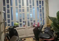 Nhà 2 tầng 110m2 hướng Đông Nam quận 10 giá 10.2 tỷ... Bán owner_side tại Hòa Hưng, Hồ Chí Minh 07