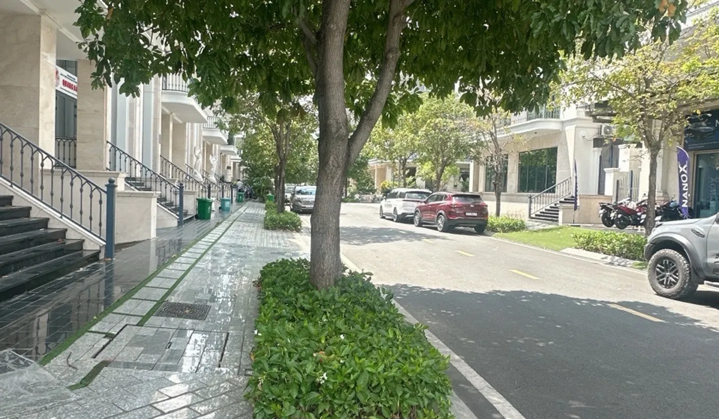 Nhà mặt phố góc 2 mặt tiền 5 tầng tại Đại đô thị Vạn Phúc City... Bán nhà mặt phố tại Hiệp Bình, Hồ Chí Minh 01