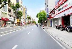 Ngay cầu Kênh Tẻ - Hẻm ô tô - 4 tầng - 70m2 - Nhỉnh 13 tỷ - Sổ vuông đẹp... Bán nhà riêng tại Vĩnh Hội, Hồ Chí Minh 01