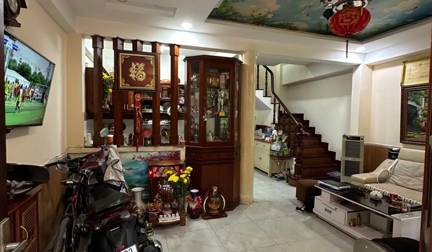 Bán nhà 3 tầng 3PN đường Hòa Bình, diện tích 35m2, giá 6.5 tỷ... Bán nhà riêng tại Tân Phú, Hồ Chí Minh 01