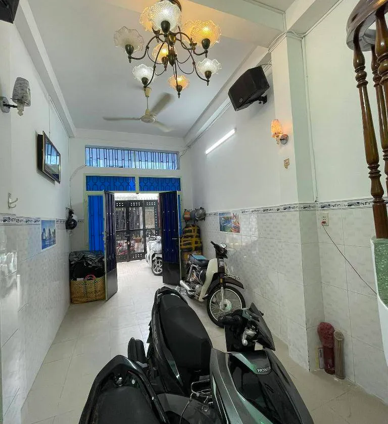 Nhà 4 tầng hẻm oto quận 10, kinh doanh đỉnh... Bán nhà riêng tại Hòa Hưng, Hồ Chí Minh 01