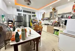 Bán nhà khu Vip Bình Thạnh giáp Phú Nhuận , gần chợ Bà Chiểu - DT 62 4 tầng có thể cải tạo 7PN... Bán nhà riêng tại Gia Định, Hồ Chí Minh 09
