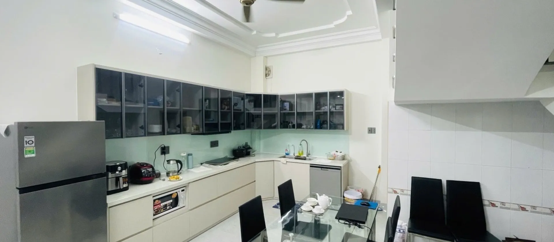 Nhà 4 Tầng Hiện Đại, Gần Sân Bay Tân Sơn Hòa Giá Tốt... Bán nhà riêng tại Tân Sơn Hòa, Hồ Chí Minh 01