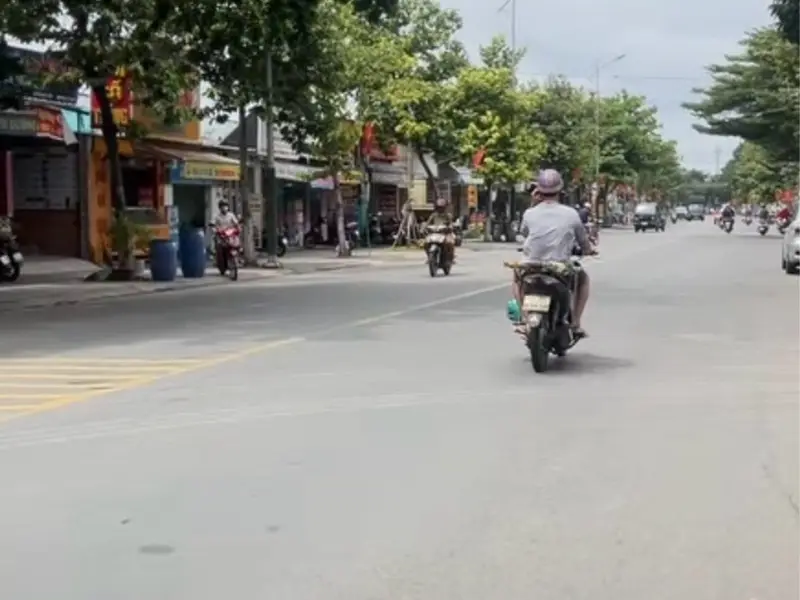 82m2 4,5 x 18,5 3 tầng đầy đủ công năng , ngay Trung tâm hành chính Dĩ An , đường phân lô đẹp... Bán nhà mặt phố tại Dĩ An, Hồ Chí Minh 01