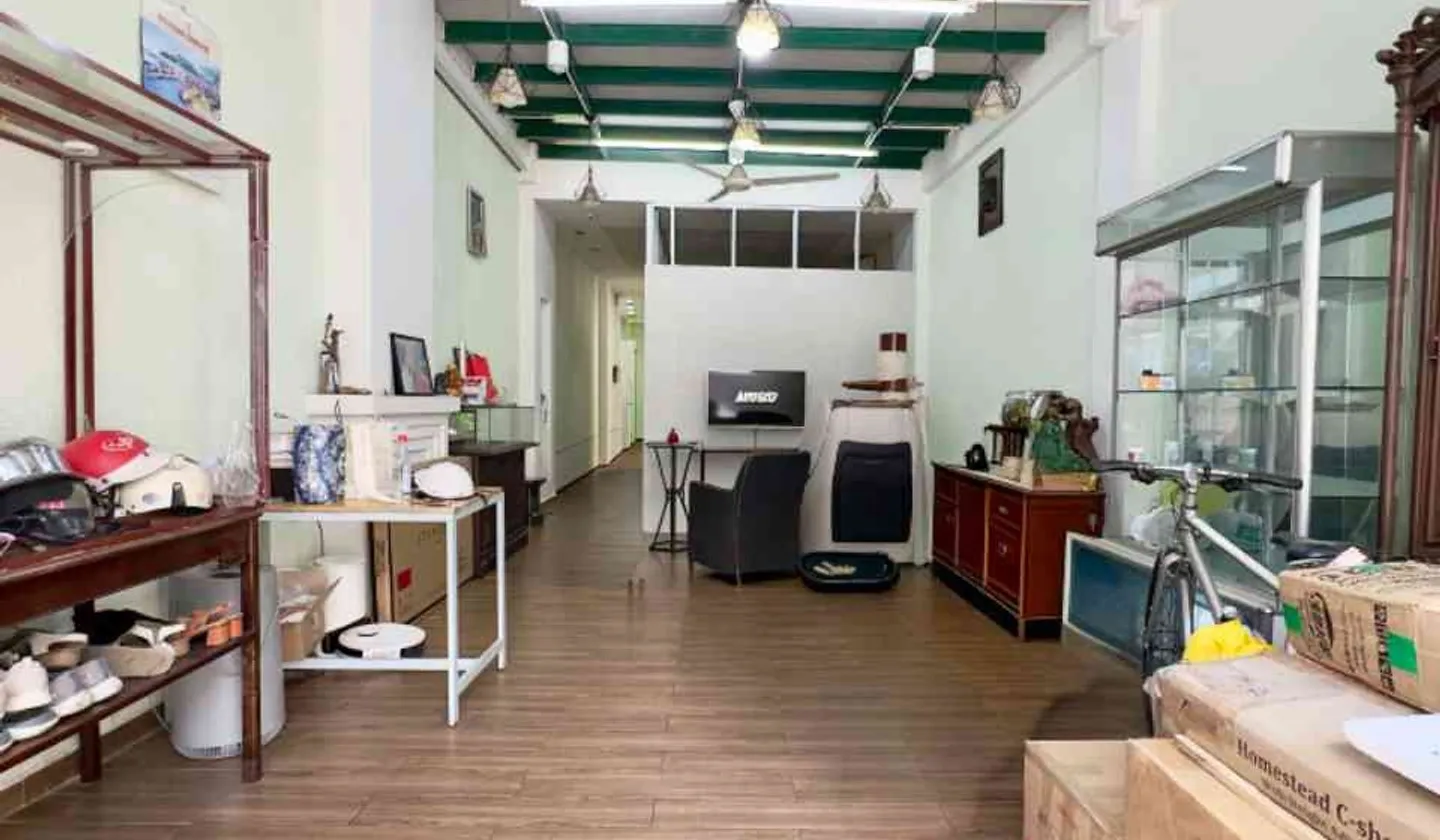 Nhà mặt phố trung tâm Quận 10 - giá siêu sốc, mặt tiền rộng 4.4m... Bán nhà mặt phố tại Hòa Hưng, Hồ Chí Minh 01